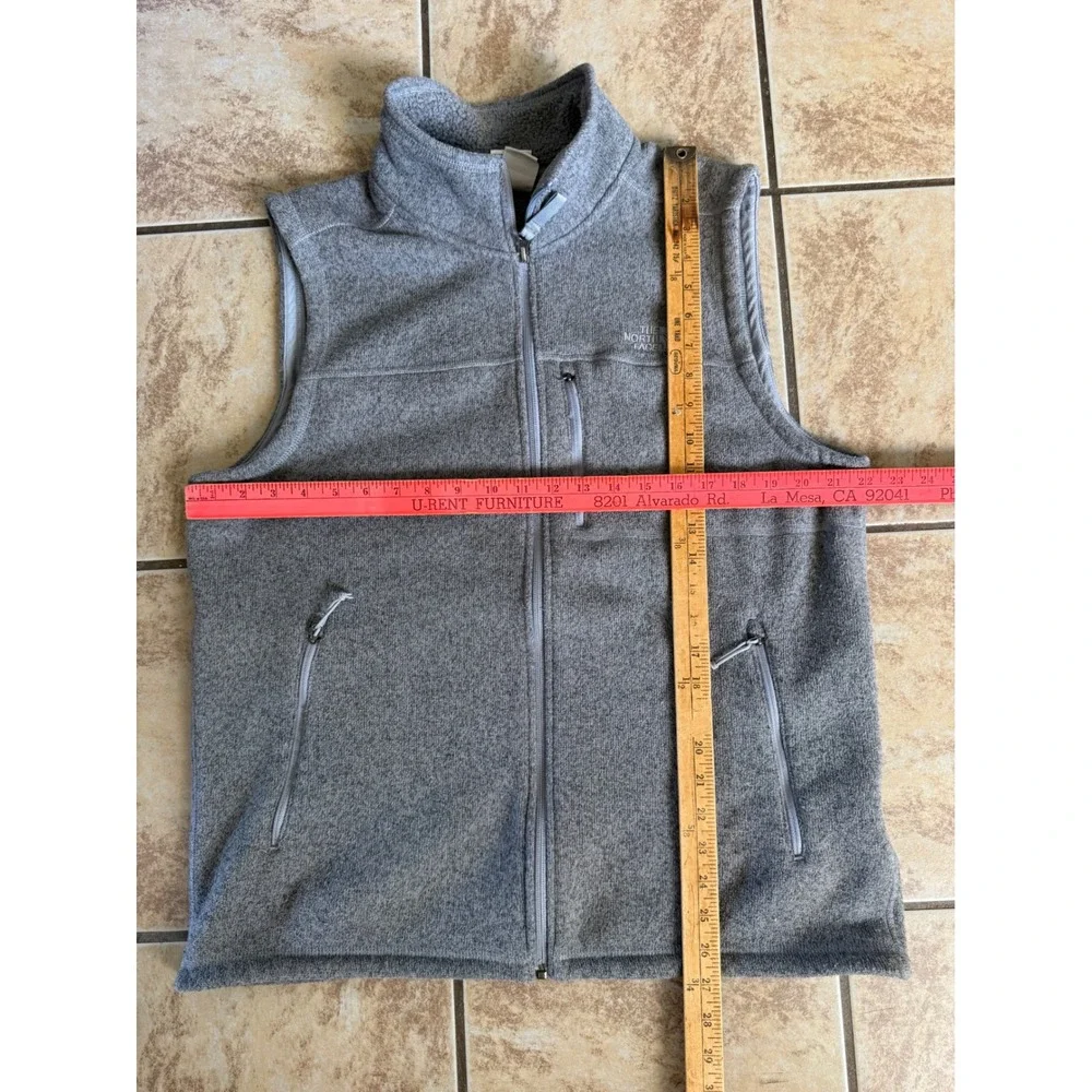The North Face Mens Gordon Lyons Full Zip Fleece Vest Heather Grey Large